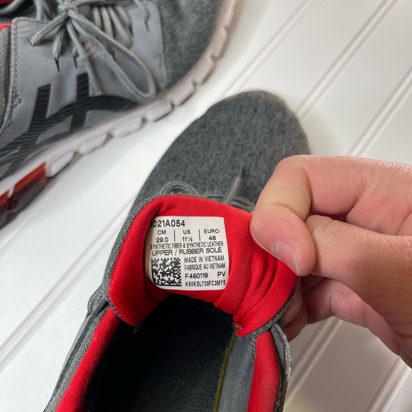 Asics mens running shoes 11 1/2 red/gray - Picture 7 of 7